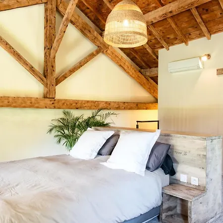 Mas De Bouvet En Camargue Bed & Breakfast